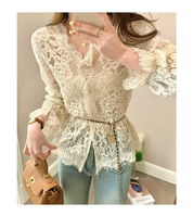 クラシカルレースペプラムブラウス