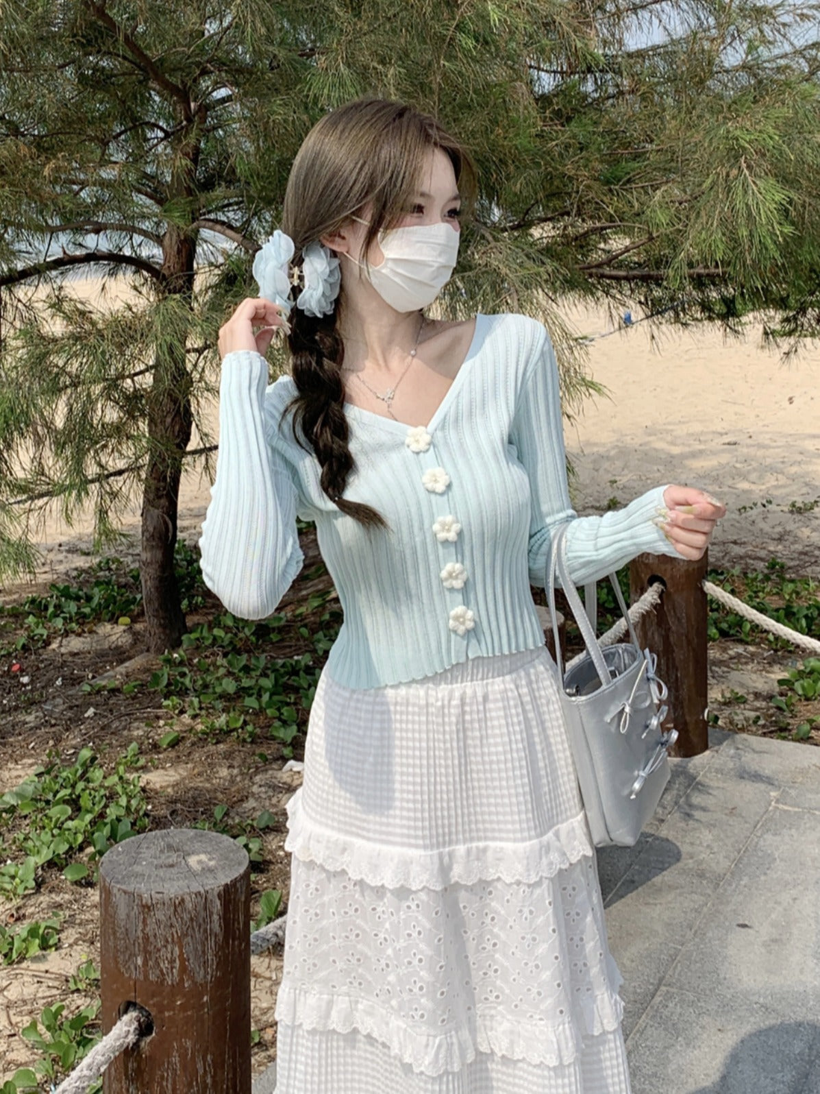 フラワーVネックカーディガン