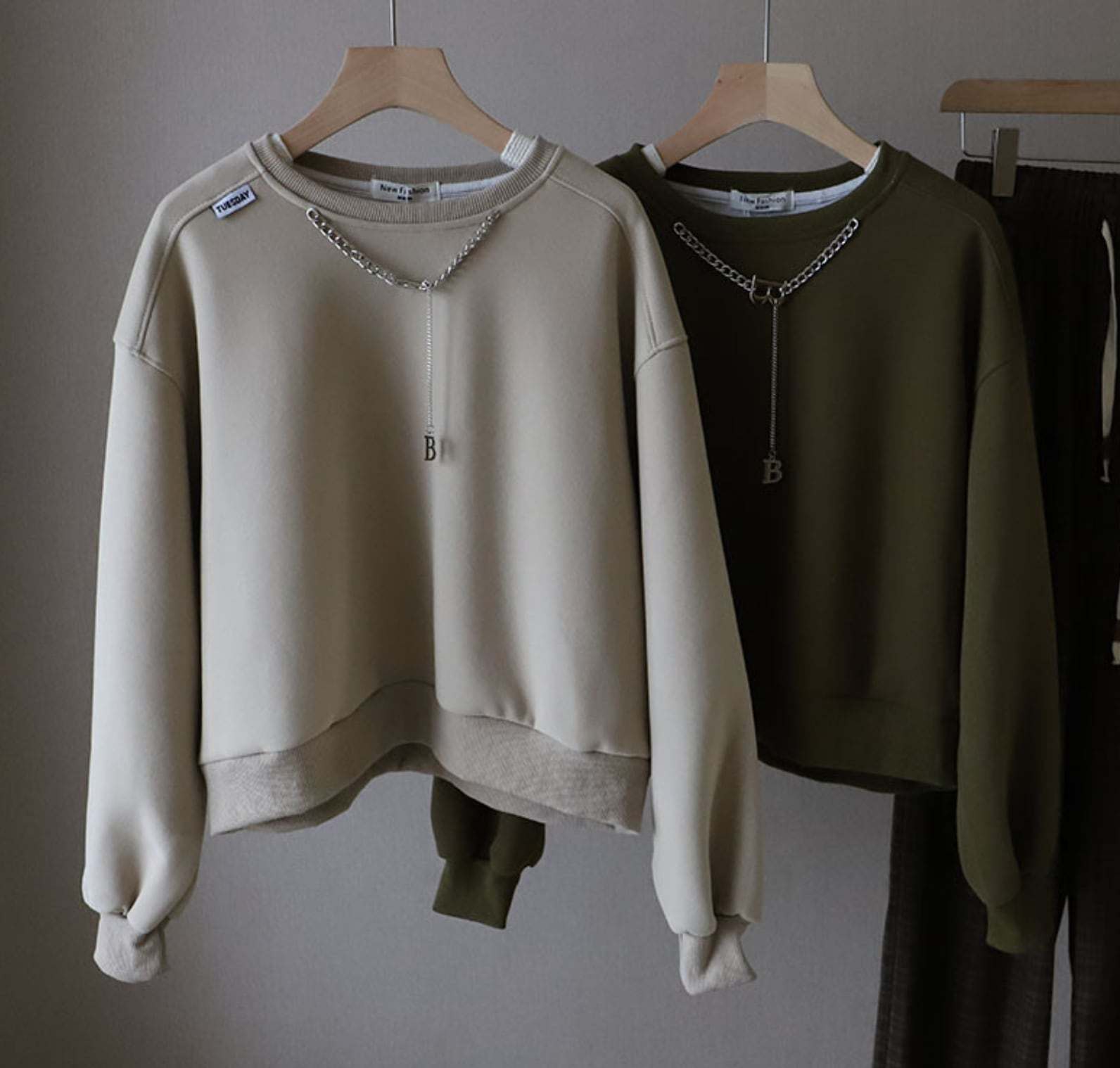 【動画あり】Bロゴチェーンスウェットトップス　４色展開 - select store mirror me【動画あり】Bロゴチェーンスウェットトップス　４色展開188688474mirror meselect store mirror me188688474ホワイト