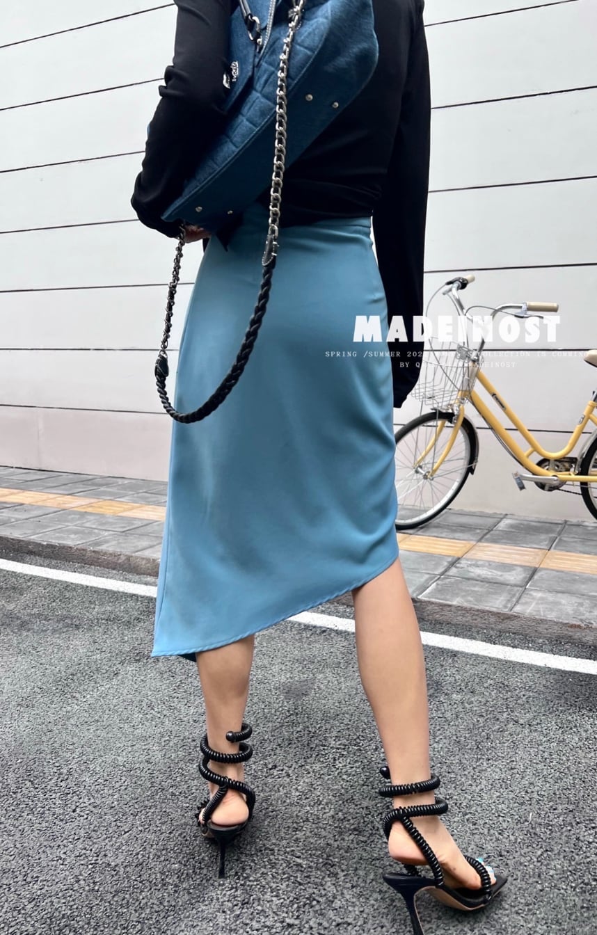 アシンメトリーカットKIKIスカート　４色展開 - select store mirror meアシンメトリーカットKIKIスカート　４色展開205735502mirror meselect store mirror me205735502ホワイトS