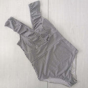 ブラックLサイズ１点即納＞＜インスタグラマー様ご愛用＞Vネックフリルストライプモノキニビキニ　３色展開 - select store mirror meブラックLサイズ１点即納＞＜インスタグラマー様ご愛用＞Vネックフリルストライプモノキニビキニ　３色展開52695800mirror meselect store mirror me52695800レッド×S