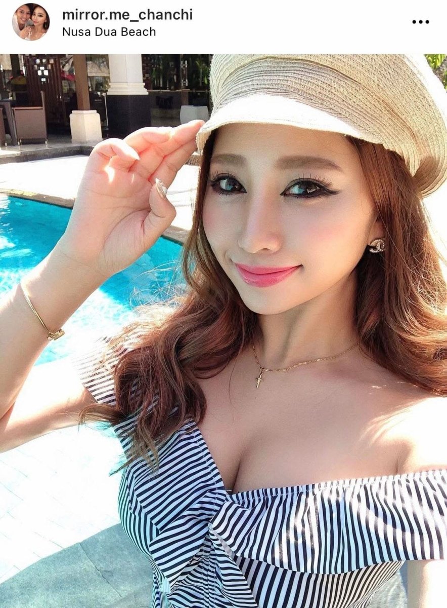 ブラックLサイズ１点即納＞＜インスタグラマー様ご愛用＞Vネックフリルストライプモノキニビキニ　３色展開 - select store mirror meブラックLサイズ１点即納＞＜インスタグラマー様ご愛用＞Vネックフリルストライプモノキニビキニ　３色展開52695800mirror meselect store mirror me52695800レッド×S