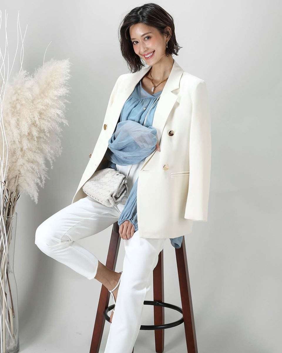 ＜Mサイズ１点即納＞【動画あり】美ラインシンプルシングルボタンジャケット　２色展開 - select store mirror me＜Mサイズ１点即納＞【動画あり】美ラインシンプルシングルボタンジャケット　２色展開194552775mirror meselect store mirror me194552775S