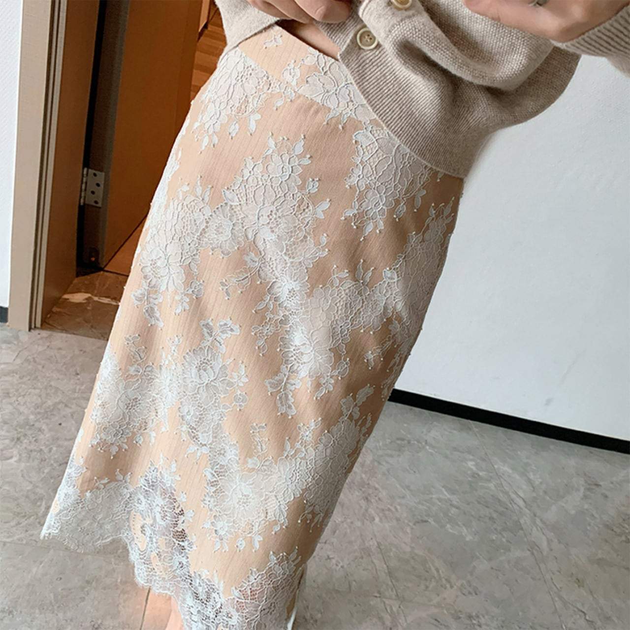 ＜Mサイズ１点即納＞【動画あり】ヴィンテージ繊細レースヌーディー美ラインスカート - select store mirror me＜Mサイズ１点即納＞【動画あり】ヴィンテージ繊細レースヌーディー美ラインスカート97433172mirror meselect store mirror me97433172S