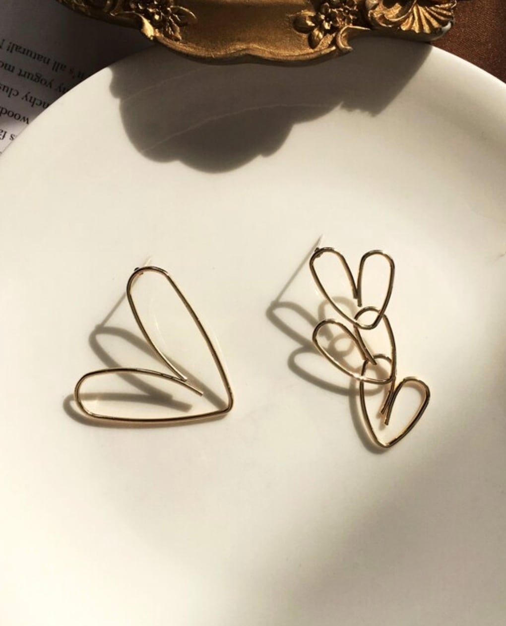 アシンメトリーニュアンスハートピアス - select store mirror meアシンメトリーニュアンスハートピアスmirror meselect store mirror meフリーサイズ