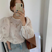 ランタンスリーブホワイト刺繍シースルーブラウス - select store mirror meランタンスリーブホワイト刺繍シースルーブラウスmirror meselect store mirror meフリーサイズ