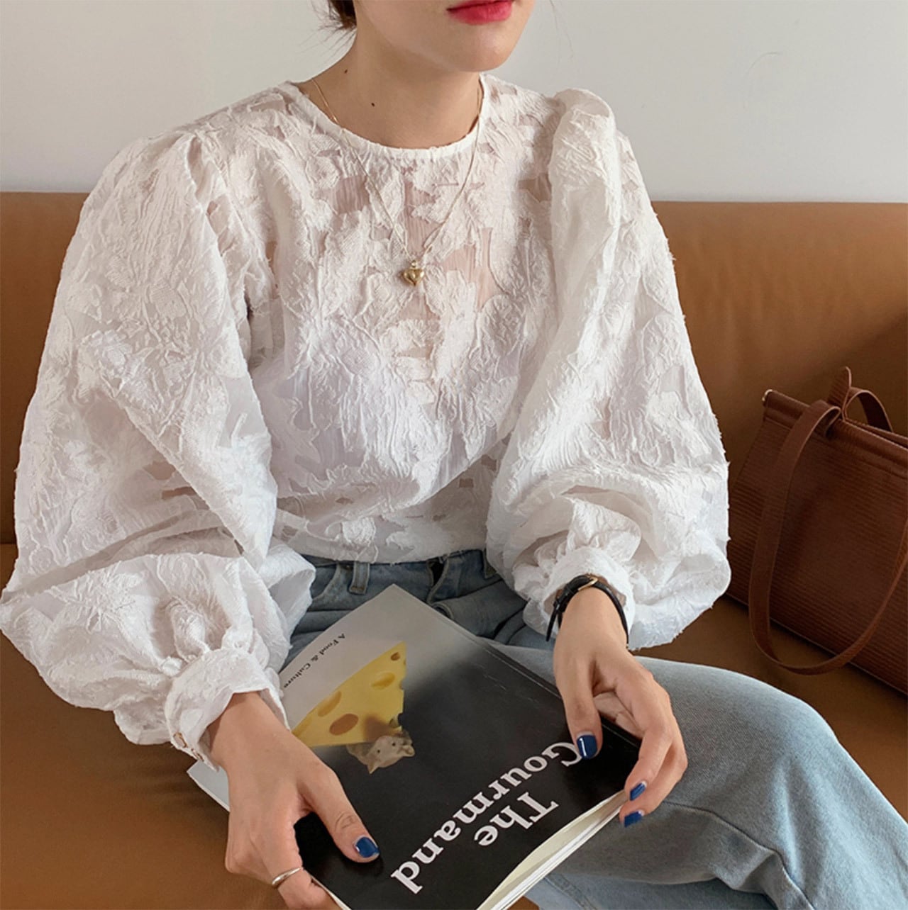 ランタンスリーブホワイト刺繍シースルーブラウス - select store mirror meランタンスリーブホワイト刺繍シースルーブラウスmirror meselect store mirror meフリーサイズ