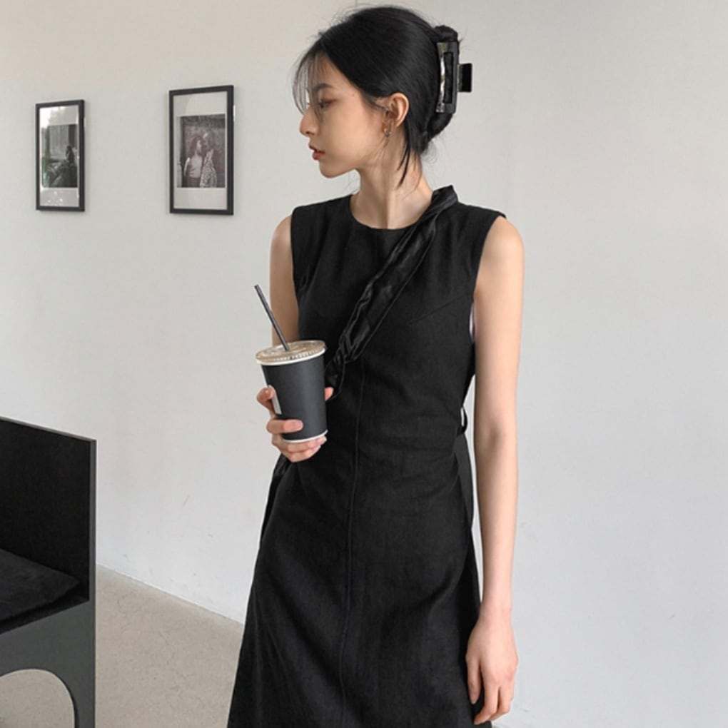 バックデザインギャザーカットリボンリネンワンピース - select store mirror meバックデザインギャザーカットリボンリネンワンピースmirror meselect store mirror meフリーサイズ