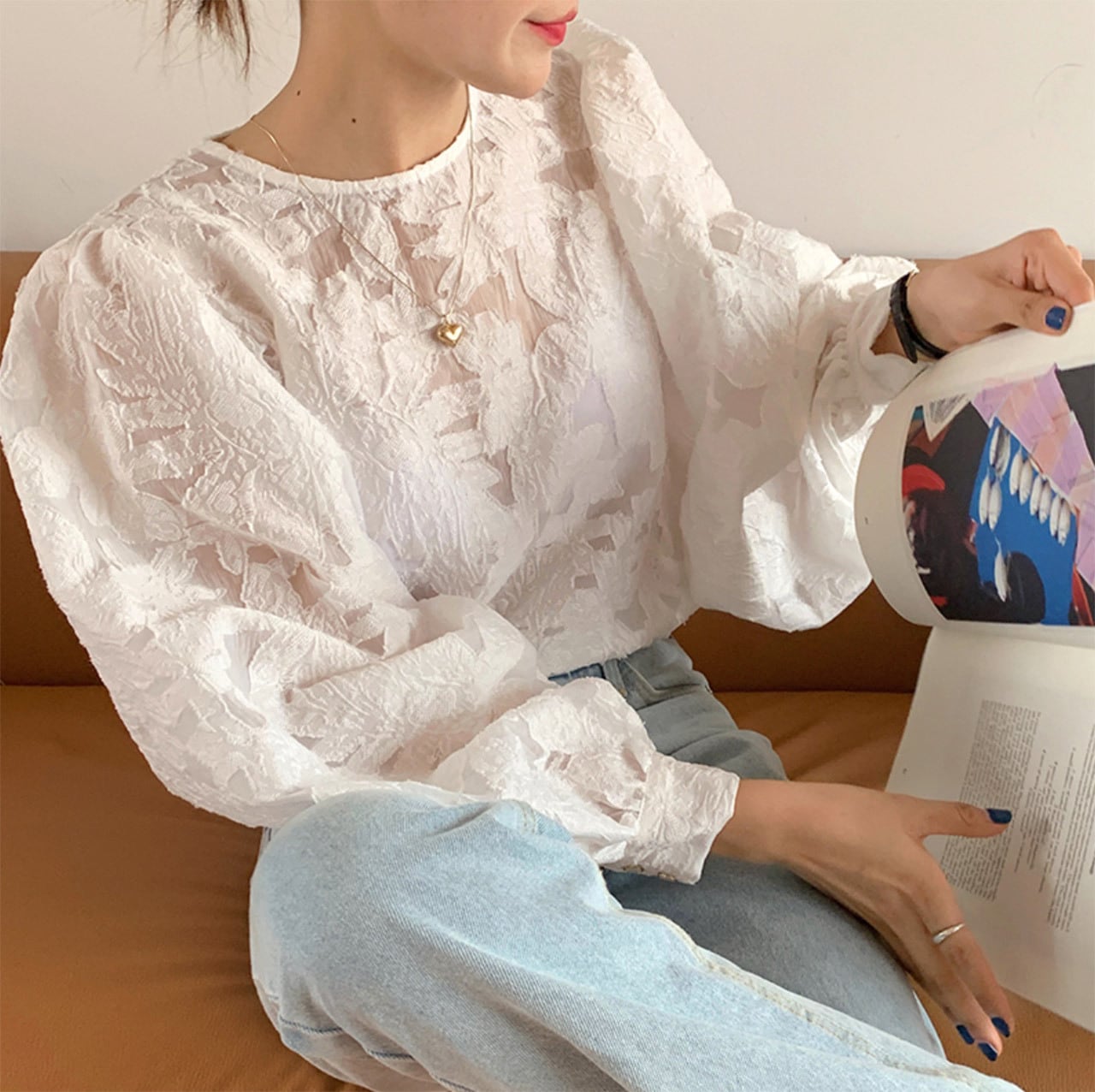 ランタンスリーブホワイト刺繍シースルーブラウス - select store mirror meランタンスリーブホワイト刺繍シースルーブラウスmirror meselect store mirror meフリーサイズ