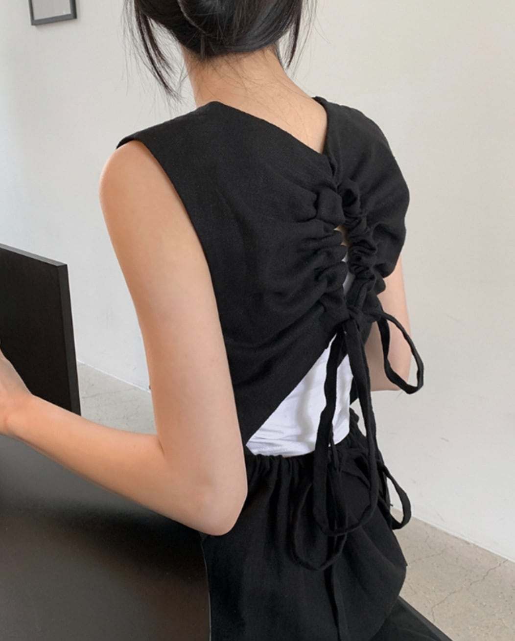 バックデザインギャザーカットリボンリネンワンピース - select store mirror meバックデザインギャザーカットリボンリネンワンピースmirror meselect store mirror meフリーサイズ