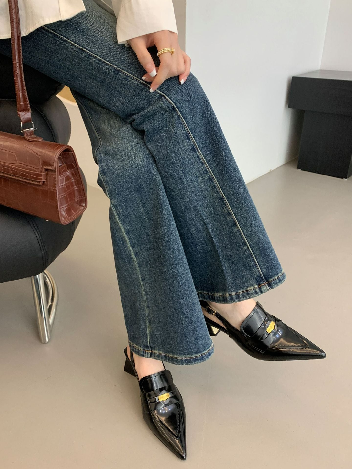 PARISシンプルデザインミュール　２色展開 - select store mirror mePARISシンプルデザインミュール　２色展開205740753mirror meselect store mirror me205740752ホワイト22cm
