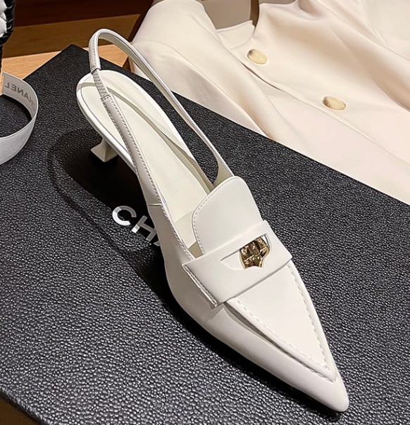 PARISシンプルデザインミュール　２色展開 - select store mirror mePARISシンプルデザインミュール　２色展開205740753mirror meselect store mirror me205740752ホワイト22cm