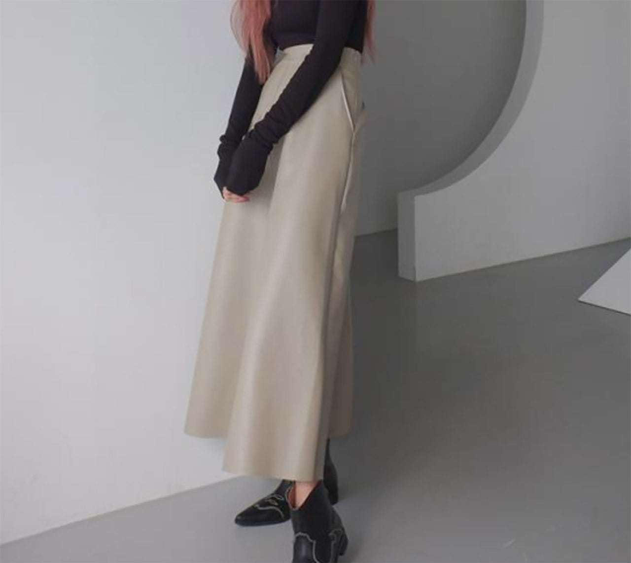 【動画あり】PUレザーハイウエストフレアスカート　３色展開 - select store mirror me【動画あり】PUレザーハイウエストフレアスカート　３色展開82425020mirror meselect store mirror me82425020ベージュ S