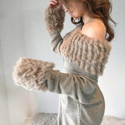 ＜ベージュSサイズ１点即納＞【動画あり】ラビットファーオフショルワンピース ２色展開 - select store mirror me＜ベージュSサイズ１点即納＞【動画あり】ラビットファーオフショルワンピース ２色展開52692785mirror meselect store mirror me52692785【即納】ベージュ×S
