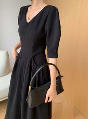 ＜Sサイズ１点即納＞【動画あり】美ラインVネックシックブラックワンピース - select store mirror me＜Sサイズ１点即納＞【動画あり】美ラインVネックシックブラックワンピース179539039mirror meselect store mirror me179539039【即納】S