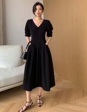 ＜Sサイズ１点即納＞【動画あり】美ラインVネックシックブラックワンピース - select store mirror me＜Sサイズ１点即納＞【動画あり】美ラインVネックシックブラックワンピース179539039mirror meselect store mirror me179539039【即納】S