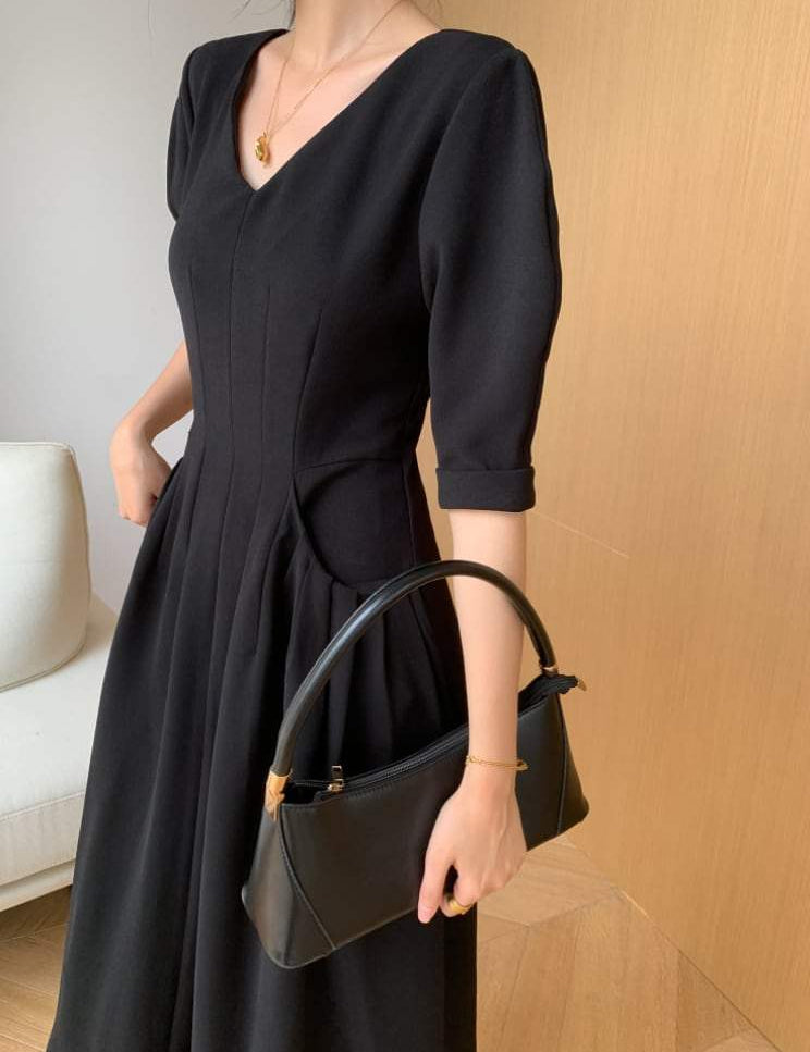 ＜Sサイズ１点即納＞【動画あり】美ラインVネックシックブラックワンピース - select store mirror me＜Sサイズ１点即納＞【動画あり】美ラインVネックシックブラックワンピース179539039mirror meselect store mirror me179539039【即納】S