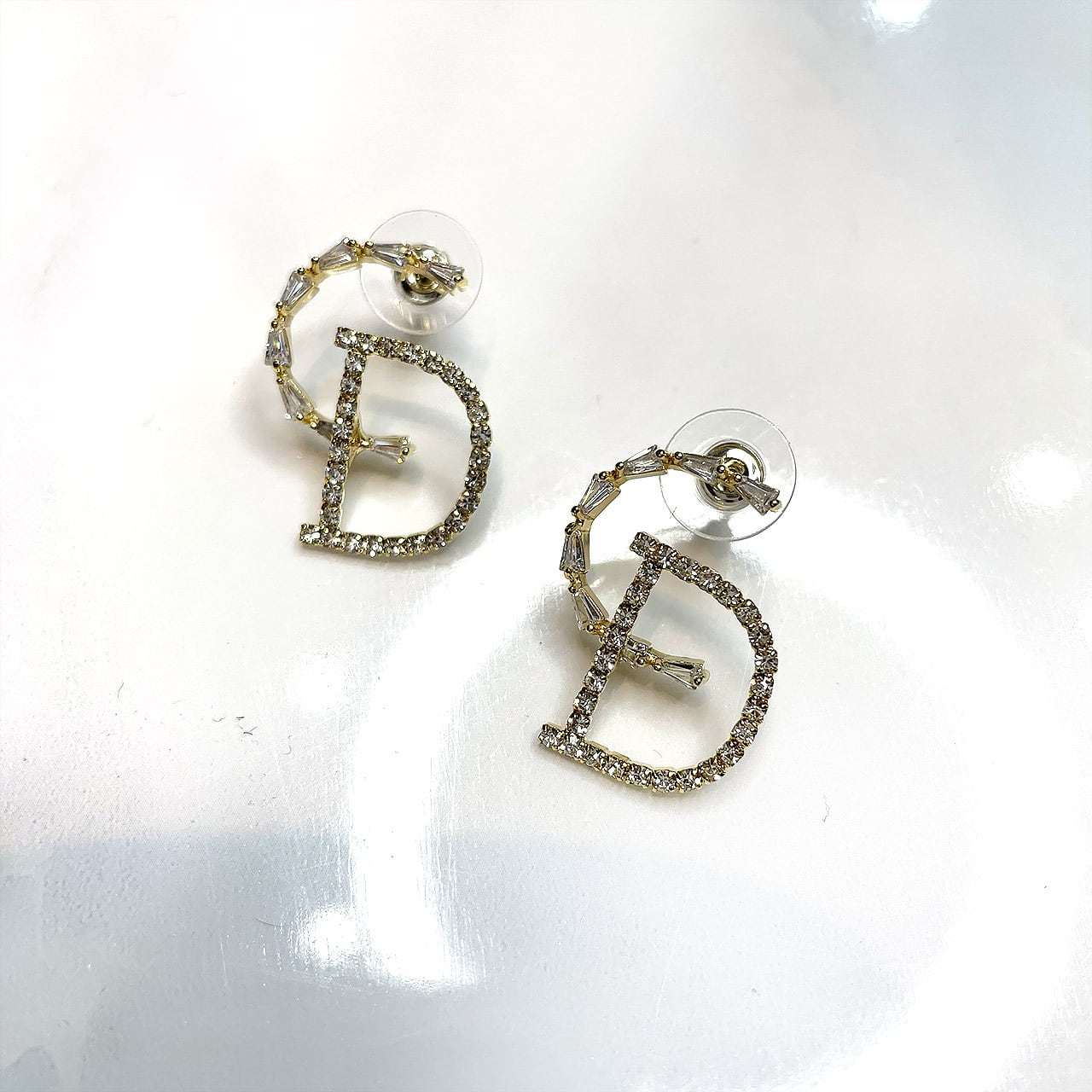 SALE【通常3,580▶︎3,222円】＜４点即納＞【高品質シルバー925】【動画あり】ゴールドモチーフデザインビジューピアス - select store mirror meSALE【通常3,580▶︎3,222円】＜４点即納＞【高品質シルバー925】【動画あり】ゴールドモチーフデザインビジューピアスmirror meselect store mirror meフリーサイズ