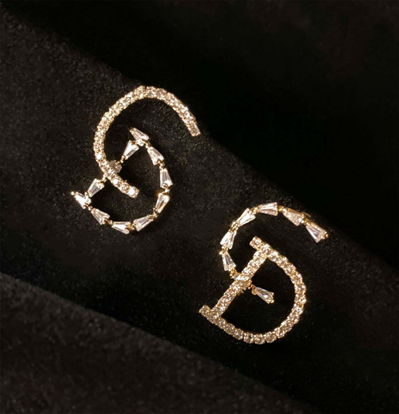 SALE【通常3,580▶︎3,222円】＜４点即納＞【高品質シルバー925】【動画あり】ゴールドモチーフデザインビジューピアス - select store mirror meSALE【通常3,580▶︎3,222円】＜４点即納＞【高品質シルバー925】【動画あり】ゴールドモチーフデザインビジューピアスmirror meselect store mirror meフリーサイズ