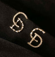 SALE【通常3,580▶︎3,222円】＜４点即納＞【高品質シルバー925】【動画あり】ゴールドモチーフデザインビジューピアス - select store mirror meSALE【通常3,580▶︎3,222円】＜４点即納＞【高品質シルバー925】【動画あり】ゴールドモチーフデザインビジューピアスmirror meselect store mirror meフリーサイズ