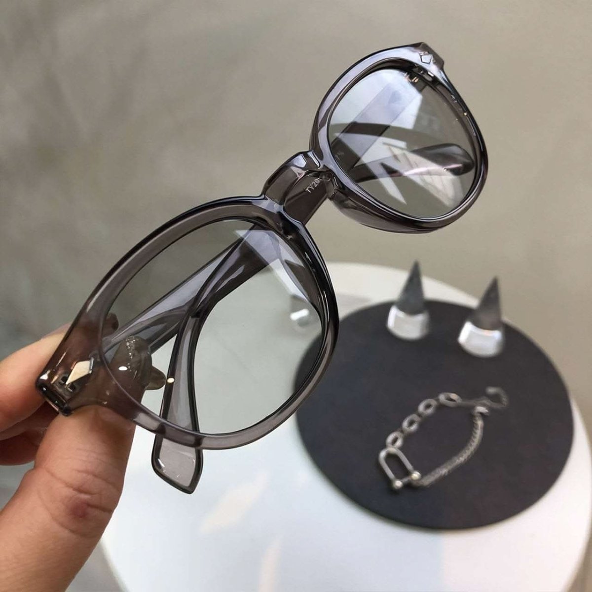 SALE【通常3,780▶︎3,402円】＜即納あり＞クリアアッシュグレーレンズサングラス - select store mirror meSALE【通常3,780▶︎3,402円】＜即納あり＞クリアアッシュグレーレンズサングラスmirror meselect store mirror meフリーサイズ