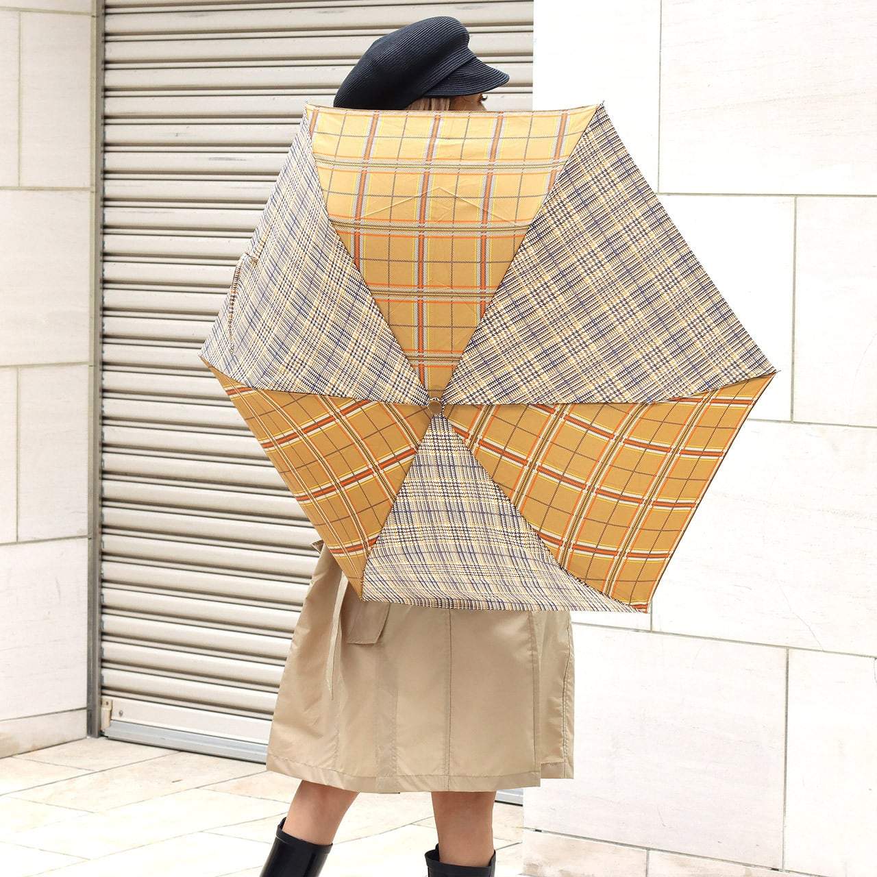 SALE【通常4,980▶︎4,482円】【即納残り１点】晴雨兼用ブラウンチェック柄２トーンカラー折り畳み傘 - select store mirror meSALE【通常4,980▶︎4,482円】【即納残り１点】晴雨兼用ブラウンチェック柄２トーンカラー折り畳み傘mirror meselect store mirror meフリーサイズ