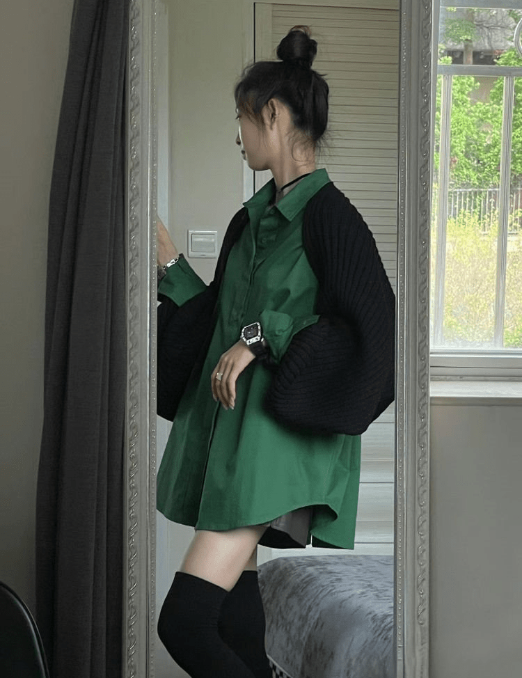 レイヤードスタイルのブラックニットシャツワンピース - select store mirror meレイヤードスタイルのブラックニットシャツワンピースselect store mirror meselect store mirror meS