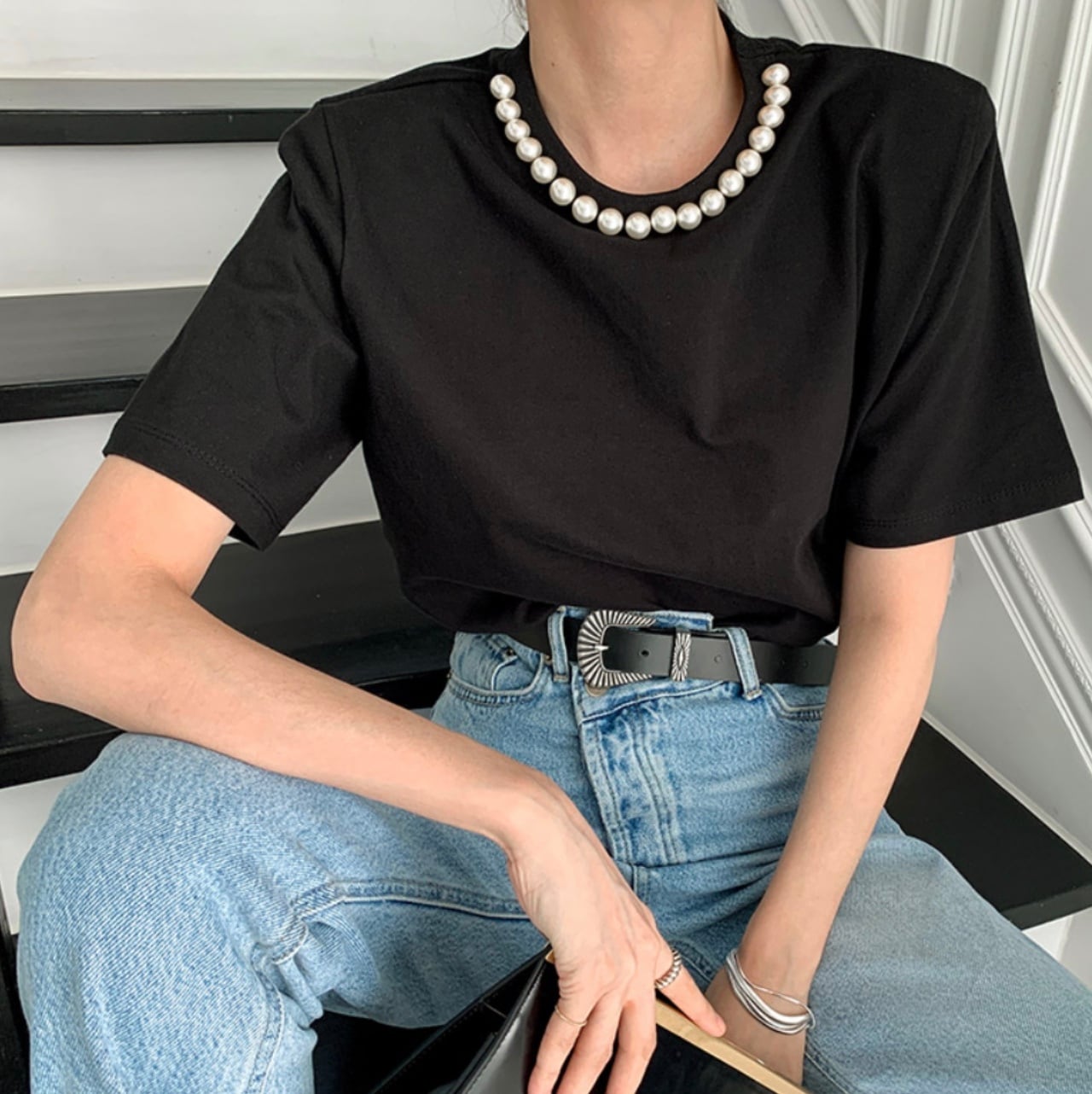 ネックパールパット付きコットンTシャツ　２色展開 - select store mirror meネックパールパット付きコットンTシャツ　２色展開113187025mirror meselect store mirror me113187025ホワイト