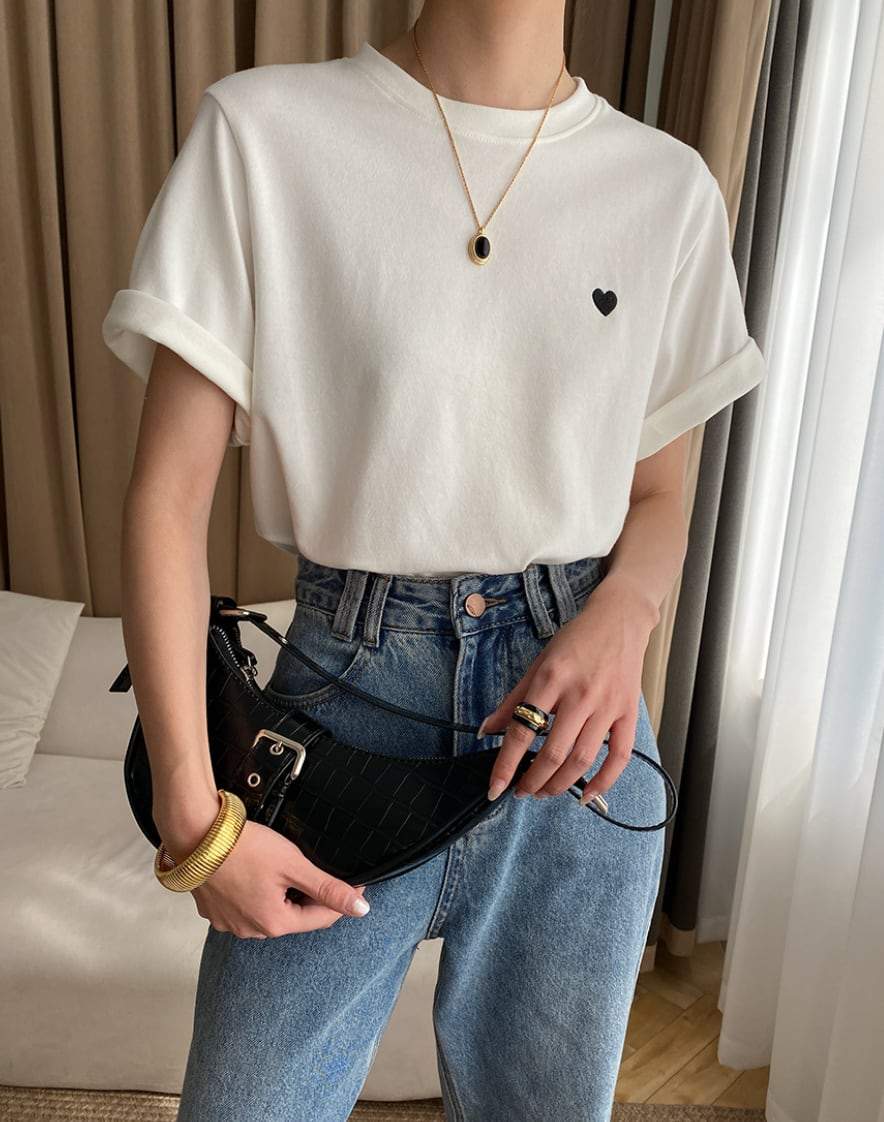 【動画あり】ハートワンポイントデザインTシャツ　２色展開 - select store mirror me【動画あり】ハートワンポイントデザインTシャツ　２色展開208696980mirror meselect store mirror me208696980ホワイトS