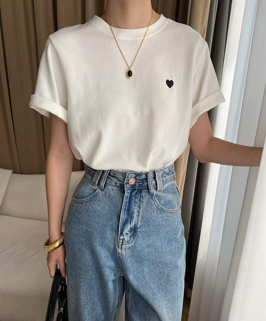 【動画あり】ハートワンポイントデザインTシャツ　２色展開 - select store mirror me【動画あり】ハートワンポイントデザインTシャツ　２色展開208696980mirror meselect store mirror me208696980ホワイトS