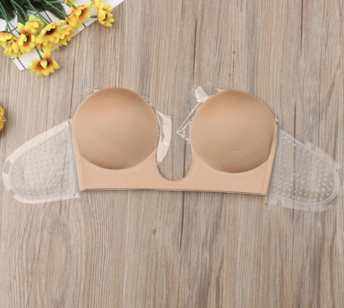 【機能性バツグン】胸開きU字用ヌーブラ　２色展開 - select store mirror me【機能性バツグン】胸開きU字用ヌーブラ　２色展開52759454mirror meselect store mirror me52759454ベージュ×A