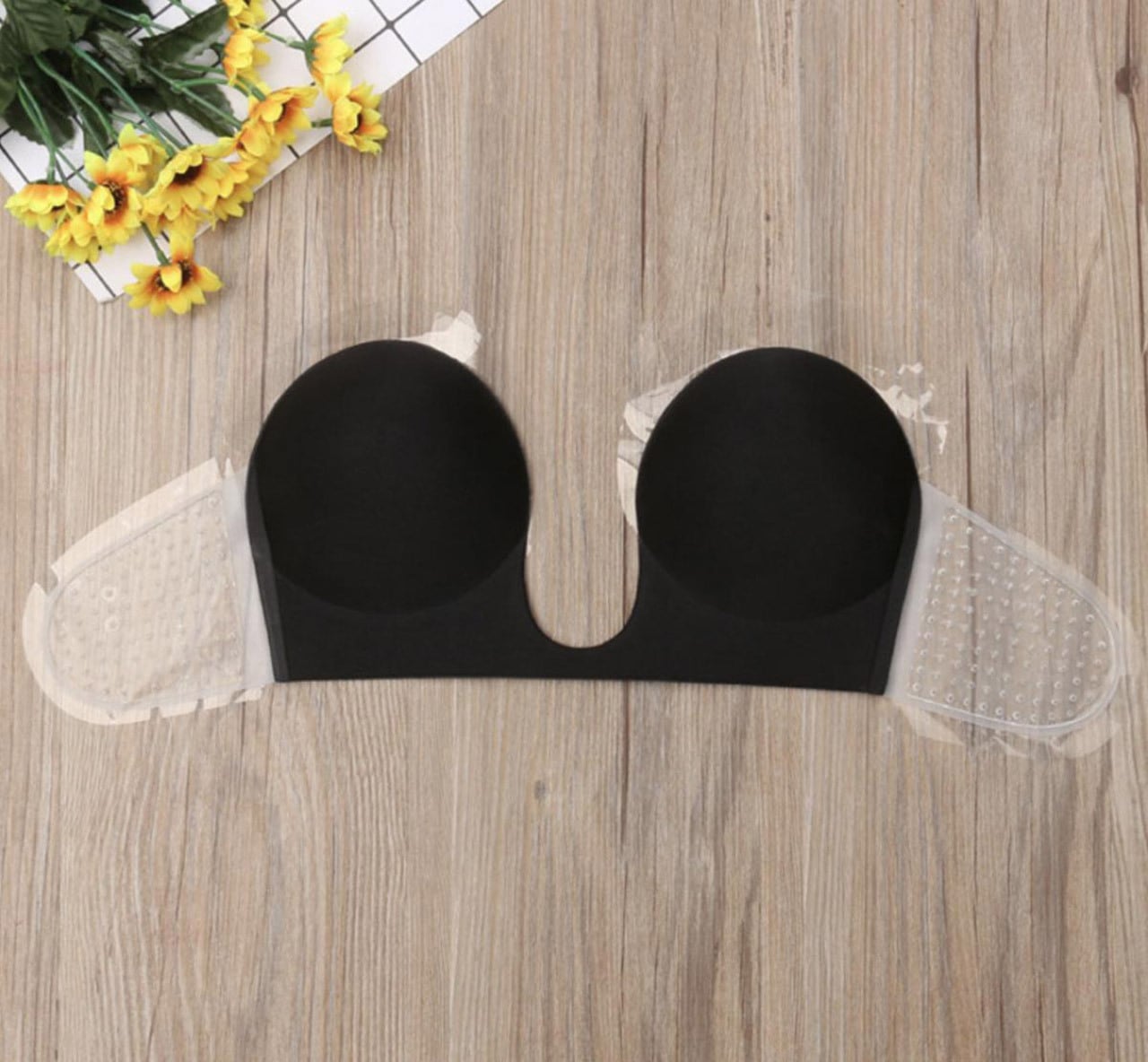 【機能性バツグン】胸開きU字用ヌーブラ　２色展開 - select store mirror me【機能性バツグン】胸開きU字用ヌーブラ　２色展開52759454mirror meselect store mirror me52759454ベージュ×A