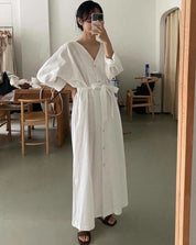 Vネックボタンナチュラルワンピース　２色展開 - select store mirror meVネックボタンナチュラルワンピース　２色展開121588831mirror meselect store mirror me121588831ホワイト