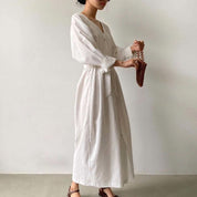 Vネックボタンナチュラルワンピース　２色展開 - select store mirror meVネックボタンナチュラルワンピース　２色展開121588831mirror meselect store mirror me121588831ホワイト