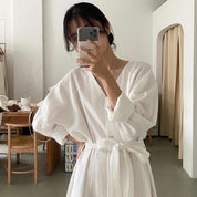 Vネックボタンナチュラルワンピース　２色展開 - select store mirror meVネックボタンナチュラルワンピース　２色展開121588831mirror meselect store mirror me121588831ホワイト