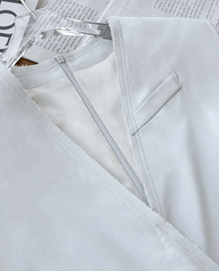 ＜大ヒット＞【動画あり】Vネックノースリーブサックロンパース　２色展開 - select store mirror me＜大ヒット＞【動画あり】Vネックノースリーブサックロンパース　２色展開176742516mirror meselect store mirror me176742516グレーS