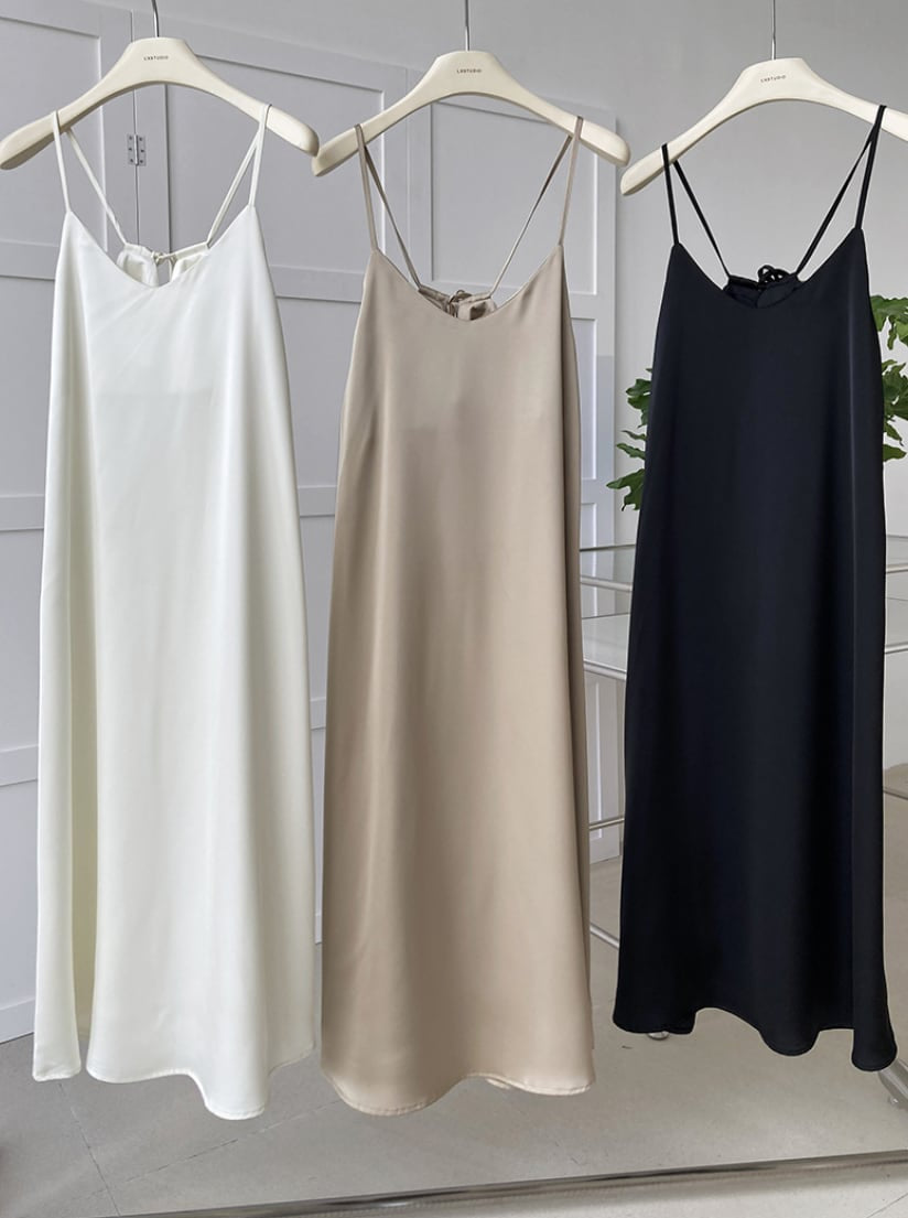 バックストラップVネックワンピース　３色展開 - select store mirror meバックストラップVネックワンピース　３色展開190261196mirror meselect store mirror me190261196ホワイトS