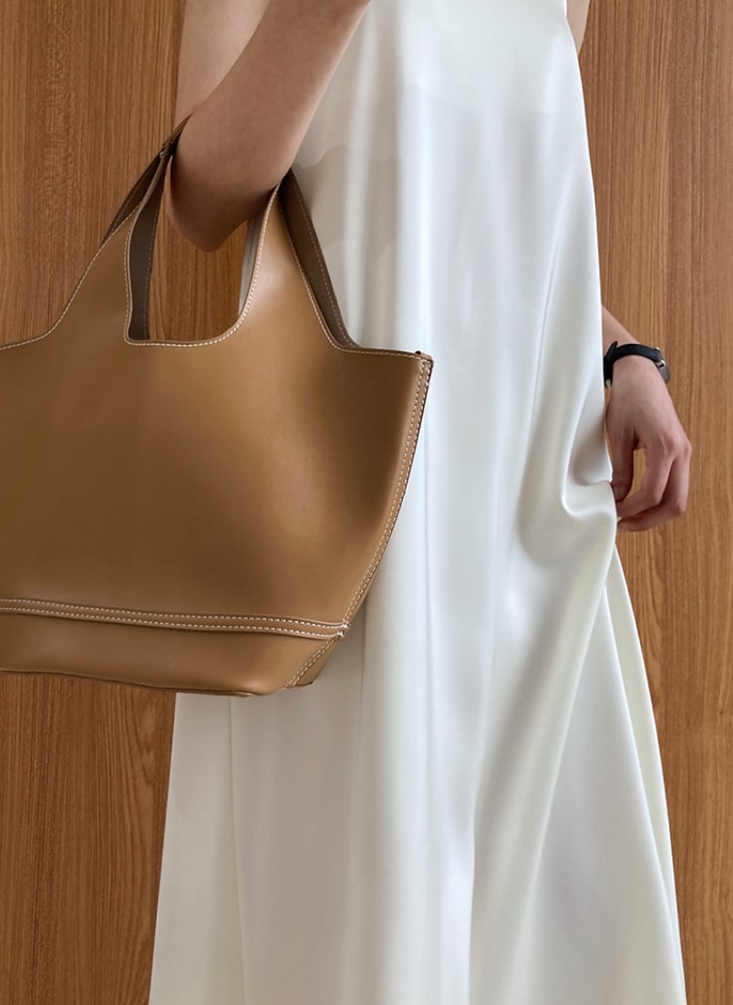 バックストラップVネックワンピース　３色展開 - select store mirror meバックストラップVネックワンピース　３色展開190261196mirror meselect store mirror me190261196ホワイトS