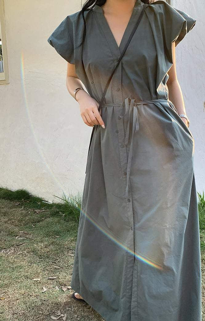 【動画あり】Vネックラフシルエットロングワンピース　３色展開 - select store mirror me【動画あり】Vネックラフシルエットロングワンピース　３色展開201336230mirror meselect store mirror me201336230ホワイトS