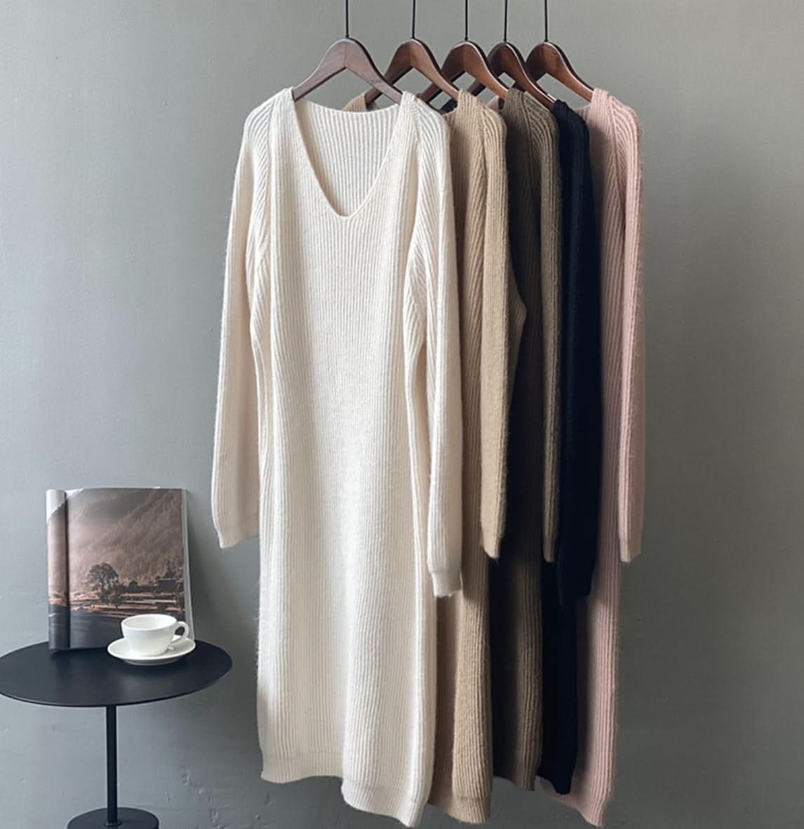 Vネックストレートニットワンピース　５色展開 - select store mirror meVネックストレートニットワンピース　５色展開189948029mirror meselect store mirror me189948029ホワイト