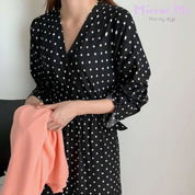 Vネック上品ドットタックフレアワンピース - select store mirror meVネック上品ドットタックフレアワンピース109742137mirror meselect store mirror me109742137S