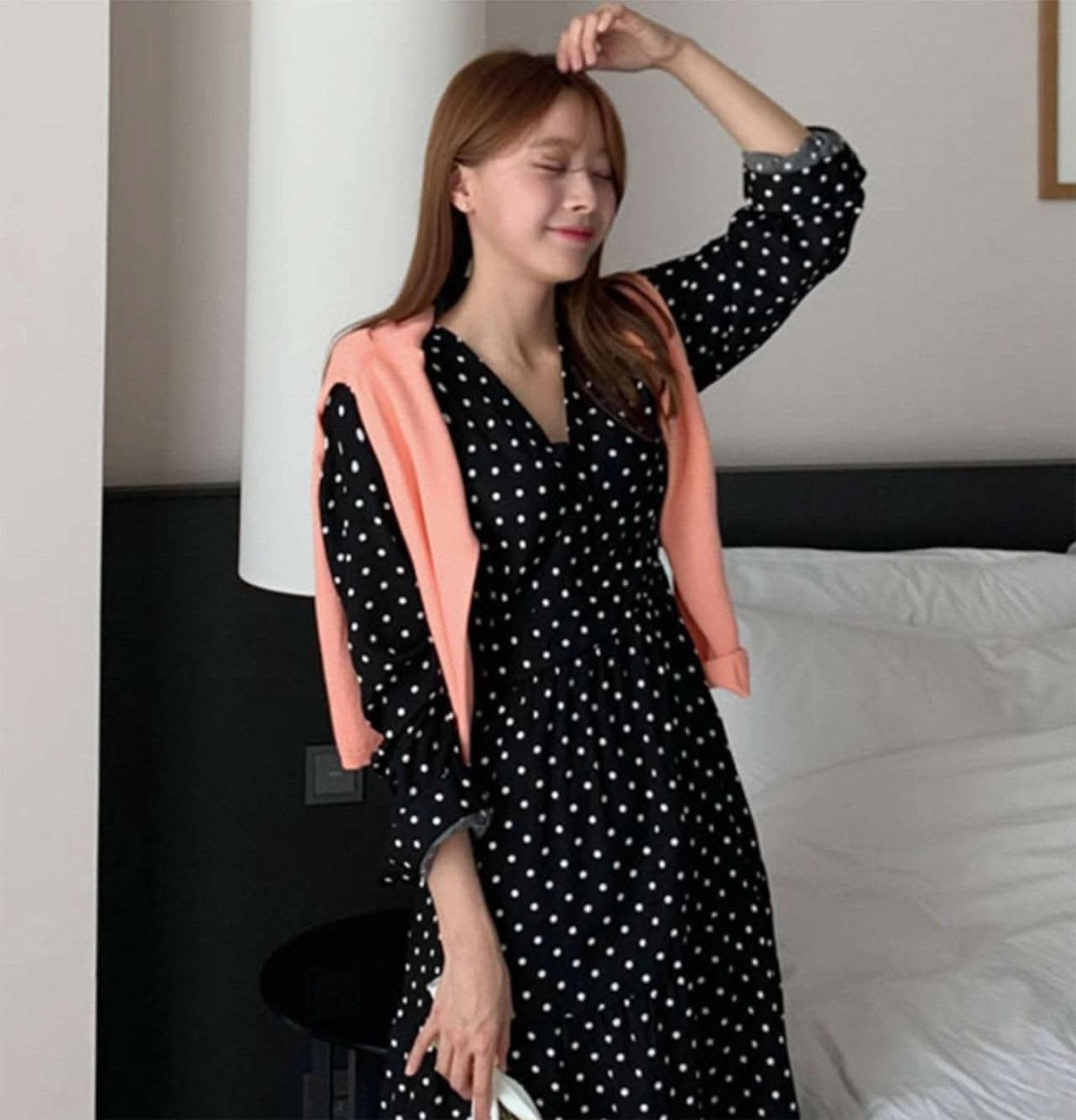 Vネック上品ドットタックフレアワンピース - select store mirror meVネック上品ドットタックフレアワンピース109742137mirror meselect store mirror me109742137S