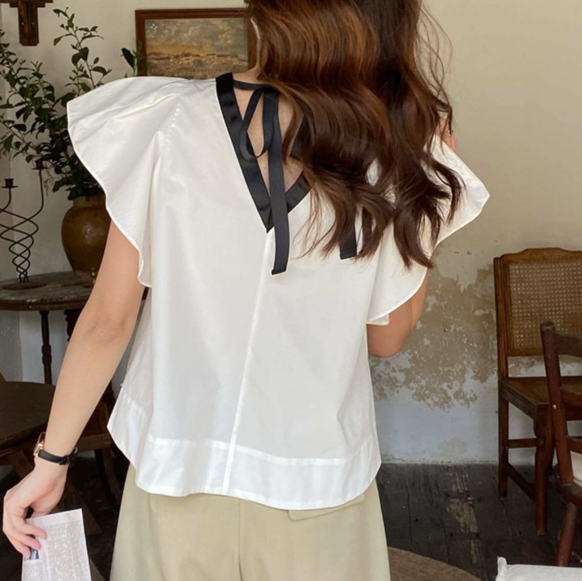 【動画あり】バイカラーバックリボンVネックトップス - select store mirror me【動画あり】バイカラーバックリボンVネックトップス174648528mirror meselect store mirror me174648528S