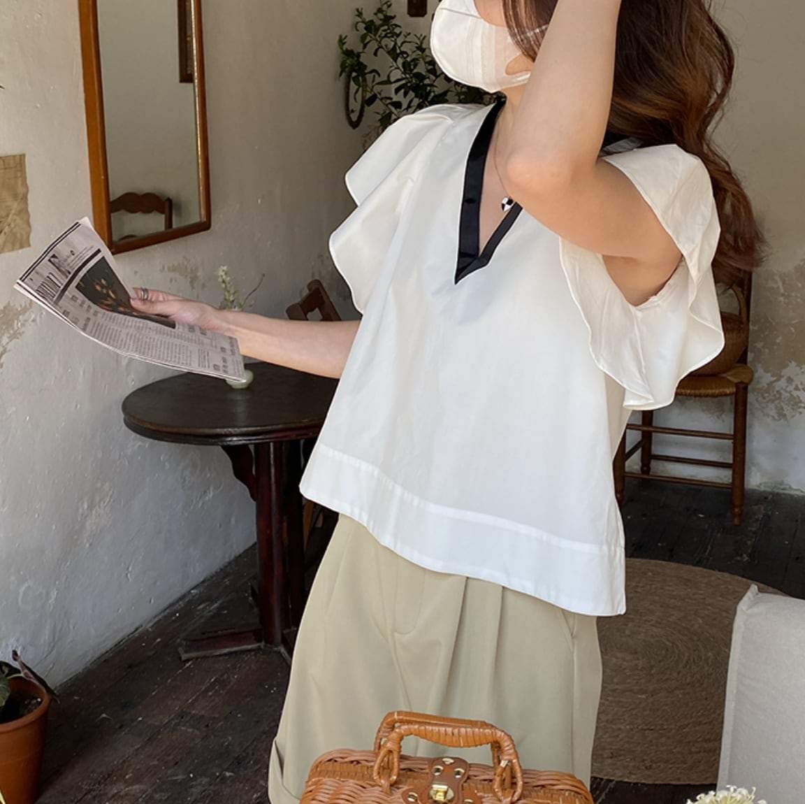 【動画あり】バイカラーバックリボンVネックトップス - select store mirror me【動画あり】バイカラーバックリボンVネックトップス174648528mirror meselect store mirror me174648528S