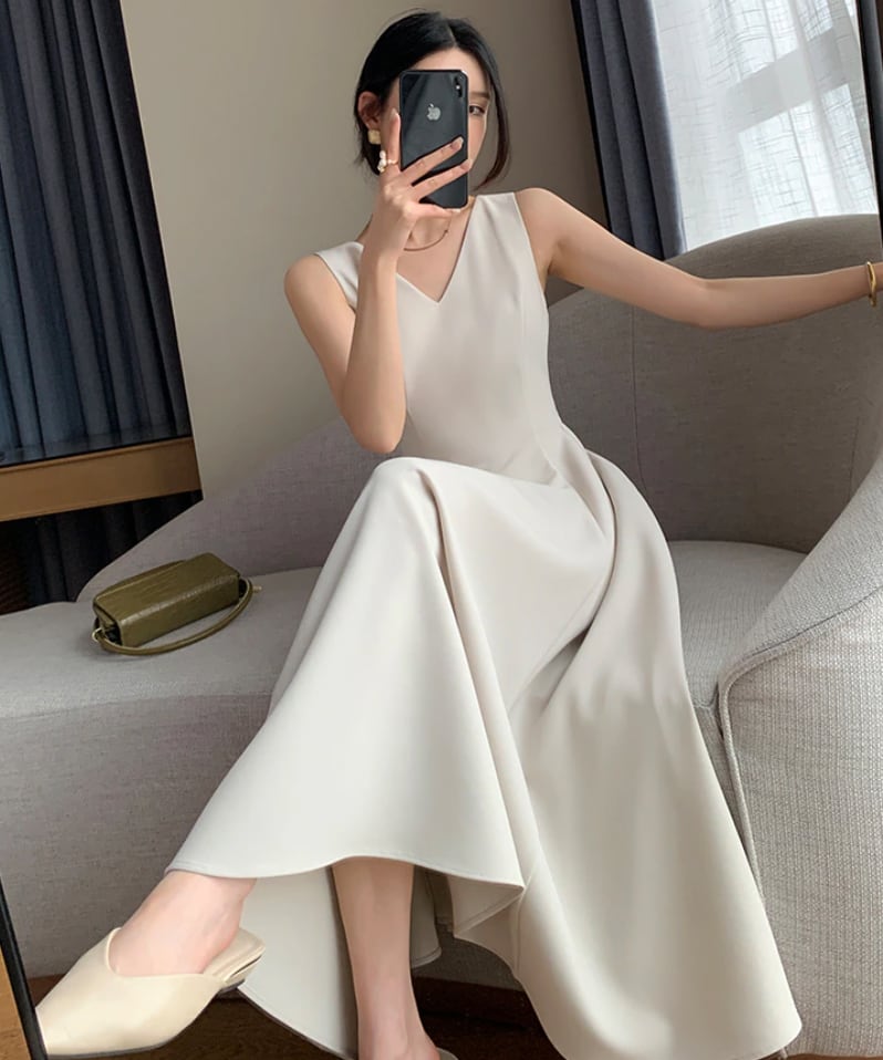 Vネックデザインピュアホワイトワンピース - select store mirror meVネックデザインピュアホワイトワンピース207105797mirror meselect store mirror me207105797S
