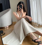Vネックデザインピュアホワイトワンピース - select store mirror meVネックデザインピュアホワイトワンピース207105797mirror meselect store mirror me207105797S